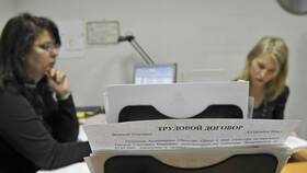 Причины задержки заработной платы в Золла